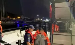 Karaburun açıklarında korkutan anlar: Su alan teknedeki 3 kişi son anda kurtarıldı!
