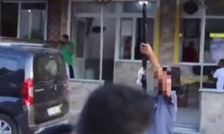 Korku dolu anlar... Sosyal medyaya yansıyan skandal olayda çocuk gözaltına alındı