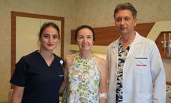Medical Point'te 6 santimetrelik kitle ameliyatsız çıkarıldı