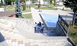 Muhtara bıçaklı saldırı: Parkta uygunsuz davranışları uyardı, yaralandı!