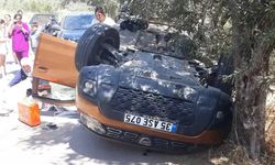 Direksiyon hakimiyetini kaybetti, otomobil takla attı: 5 yaralı