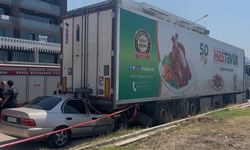 Park halindeki tıra çarpan araçta hayatını kaybetti