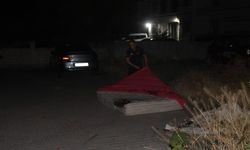 Dumanı fark eden polis, felaketi önledi... Uykuya dalınca yatak alev aldı!