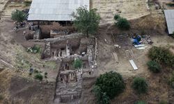Sardes’te 2 bin 800 yıllık Lidya Sarayı ortaya çıktı