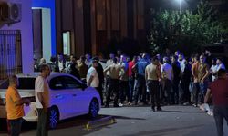 Sokak ortasında bir grup şahsın saldırısına uğrayan genç yaşamını yitirdi