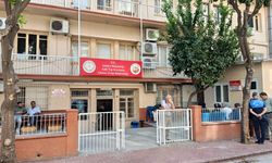 Sokak ortasında silahlı saldırıya uğrayan genç hayatını kaybetti