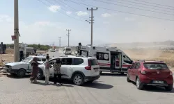 İki otomobilin çarpıştığı kazada 5 kişi yaralandı
