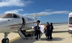 Karaciğer fonksiyonları bozulan 22 yaşındaki hasta ambulans uçakla nakledildi