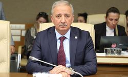AK Parti Muğla Milletvekili Mete'nin içinde olduğu araç trafik kazası geçirdi