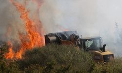 Ormanlık alanda yangın çıktı, yerleşim yeri tahliye edildi