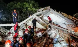 SON DAKİKA | Balıkesir'de deprem sonrası yıkılan bina sahibi ve müteahhit gözaltında!