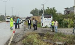 Yol kenarında branda çekenlere otobüs çarptı: 2 kişi hayatını kaybetti