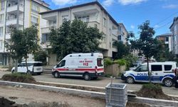 53 yaşındaki kadın evinin çatı katında ölü bulundu