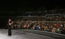 Aşkım Kapışmak, İzmir Fuarı'nda sahne aldı