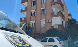 Babasının cenazesiyle 3 gün aynı evde yaşadı