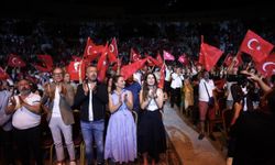 Çeşmeliler meydanlarda buluştu: Kurtuluşun 103. yılı coşkuyla kutlandı