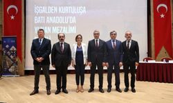 DEÜ, İzmir'in kurtuluşunun 103. yılında özel bir panele ev sahipliği yaptı