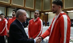 Erdoğan 12 Dev Adamı kabul etti: Fevkalade bir mücadele sergilediniz!