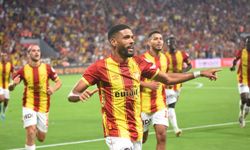 Göztepe, Beşiktaş karşısında ilk yarıyı 2-0 önde tamamladı