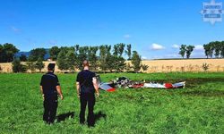Polonya'da hafif uçak tarlaya çakıldı: Çıkan yangında 2 kişi öldü