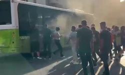 Halk otobüsünde yangın paniği: Yolcular tahliye edildi