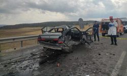 İki otomobilin çarpıştığı kazada 1 kişi hayatını kaybetti
