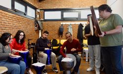 İzmir Büyükşehir'den gençlere ücretsiz müzik kursları