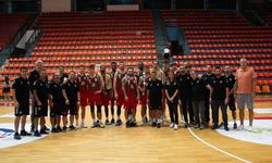 Karşıyaka Makedonya'da zirvede