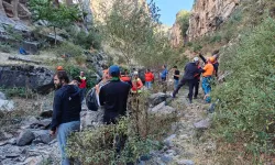 Kayalıklardan düşen dağcı yaşamını yitirdi