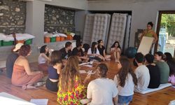 Muğla'da gençler "Taş, Ses, Beden Atölyesi" ile kendi hikayelerini keşfetti