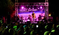 Neşet Ertaş, Karabağlar'da türküleriyle anıldı