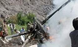 Pakistan'da iniş denemesi yapan helikopter düştü: 5 ölü
