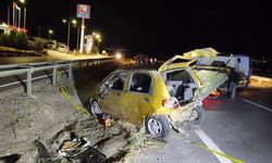 Devrilen otomobilin 55 yaşındaki sürücüsü hayatını kaybetti