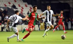7 yıl aradan sonra İzmir derbisinde kazanan çıkmadı: Altay-Karşıyaka 1-1 berabere