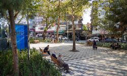 Buca'nın simgesi Beyazıt Aykut Parkı artık daha güvenli ve konforlu