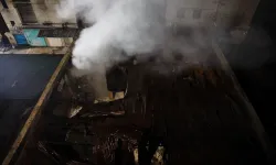 Bangladeş'te tekstil fabrikası ve kimyasal depoda yangın: Çok sayıda ölü var!
