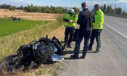 Bariyere çarpan Rus motosiklet sürücüsü öldü