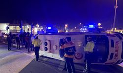 Cip ile ambulans çarpıştı: 3 sağlık çalışanı yaralı