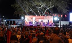 "Cumhuriyet Her Yerde" Dikili ile Selçuk'ta final yaptı