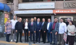 İzmirli esnaf Çankaya Katlı Otoparkı'nın yıkılmasına tepki gösterdi