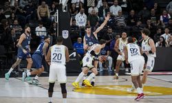 Fenerbahçe Beko, Euroleague derbisinde Anadolu Efes’i deplasmanda devirdi