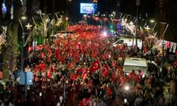 İzmir'de 29 Ekim coşkusu: Cumhuriyet'in 102. yılına yakışan etkinlikler