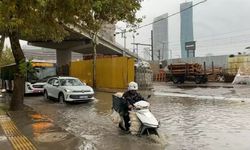 İzmir'de sağanak etkili oluyor! En çok yağışı Dikili aldı