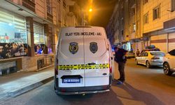 Kahvehaneye silahlı saldırı: Gençler saniyelerle kurtuldu