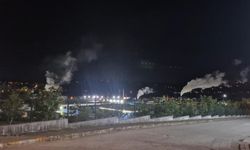 Kauçuk fabrikasında duman paniği: 14 işçi hastaneye kaldırıldı