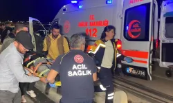 Motosiklet kontrolden çıktı: Genç sürücü ölümle pençeleşiyor