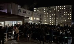 Öğrenciler su kesintilerini protesto etti: Banyo yapamıyoruz, tuvaletimizi gideremiyoruz!
