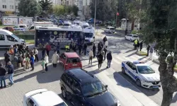 Öğrencileri taşıyan belediye otobüsü kaza yaptı: 22 yaralı