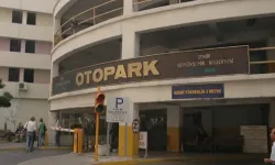 İzmir'de gazetecilerin ücretsiz otopark hakkı Sayıştay'a takılmıştı: Tamamen iptal ediliyor