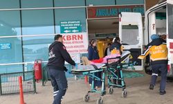 Oyun faciası! 250 kiloluk kapı küçük kızın üzerine düştü